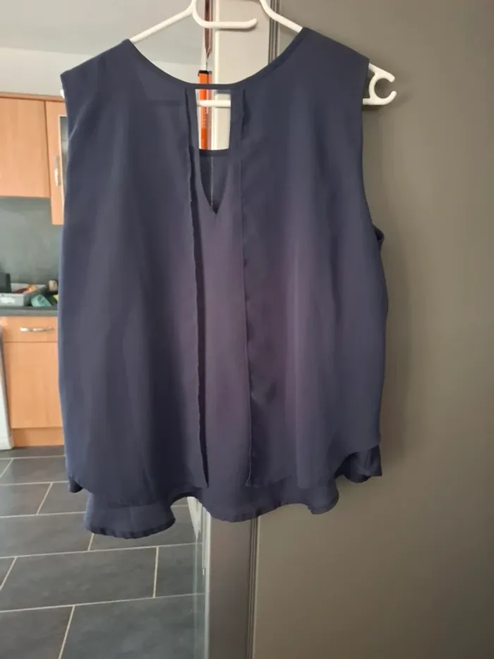 Blouse sans manche - photo numéro 2
