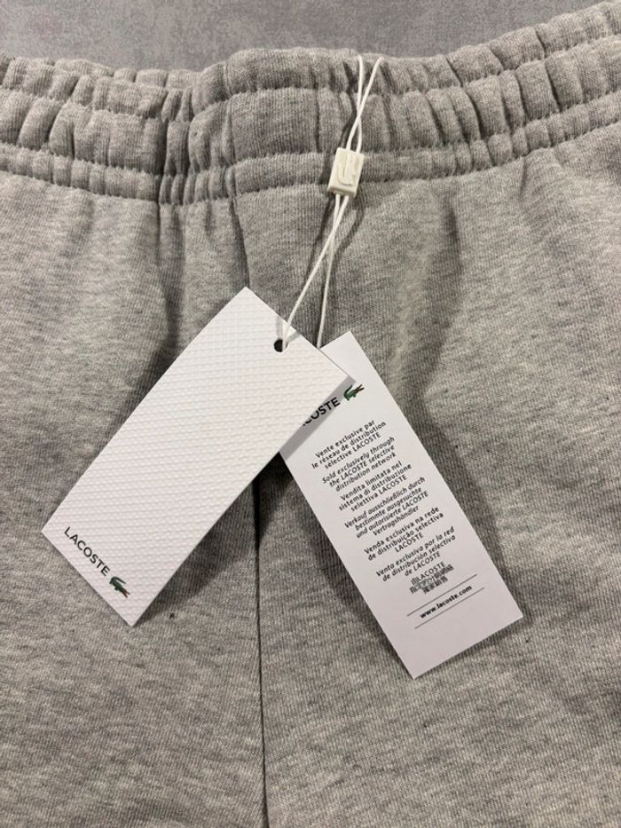 Jogging Lacoste Gris blanc et Noir Taille XS Neuf avec étiquette - photo numéro 3