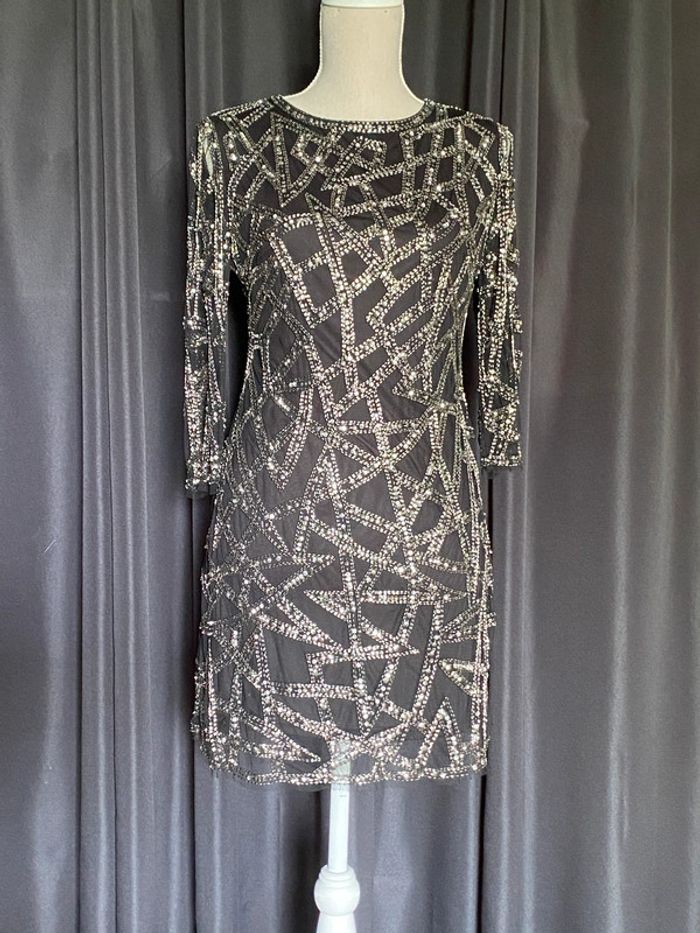 Robe à sequin noire et argentée Mango