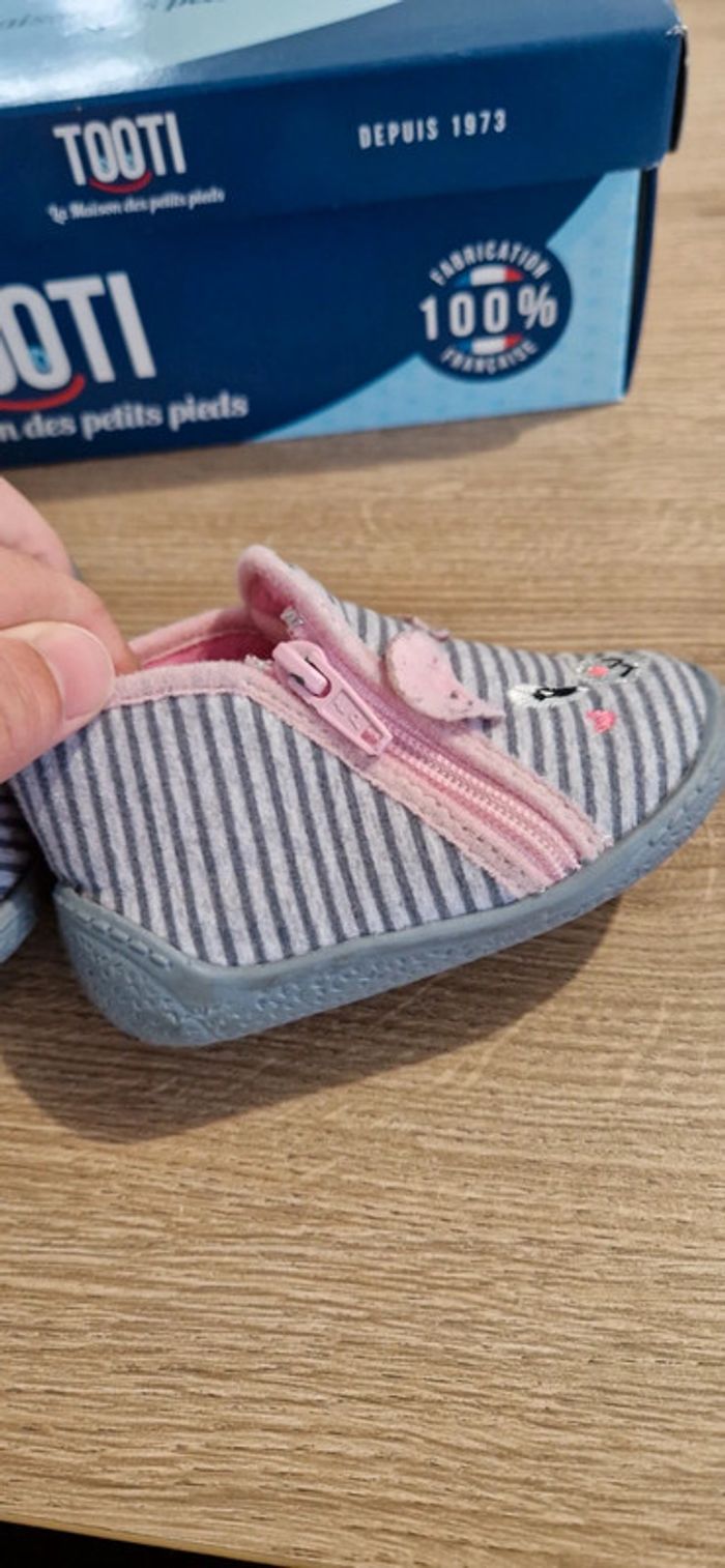 Chausson bébé taille 18 - photo numéro 6