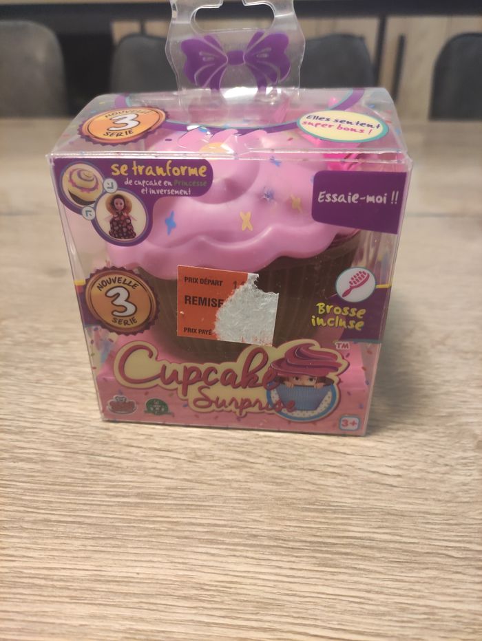 Coup cake surprise poupée - photo numéro 2