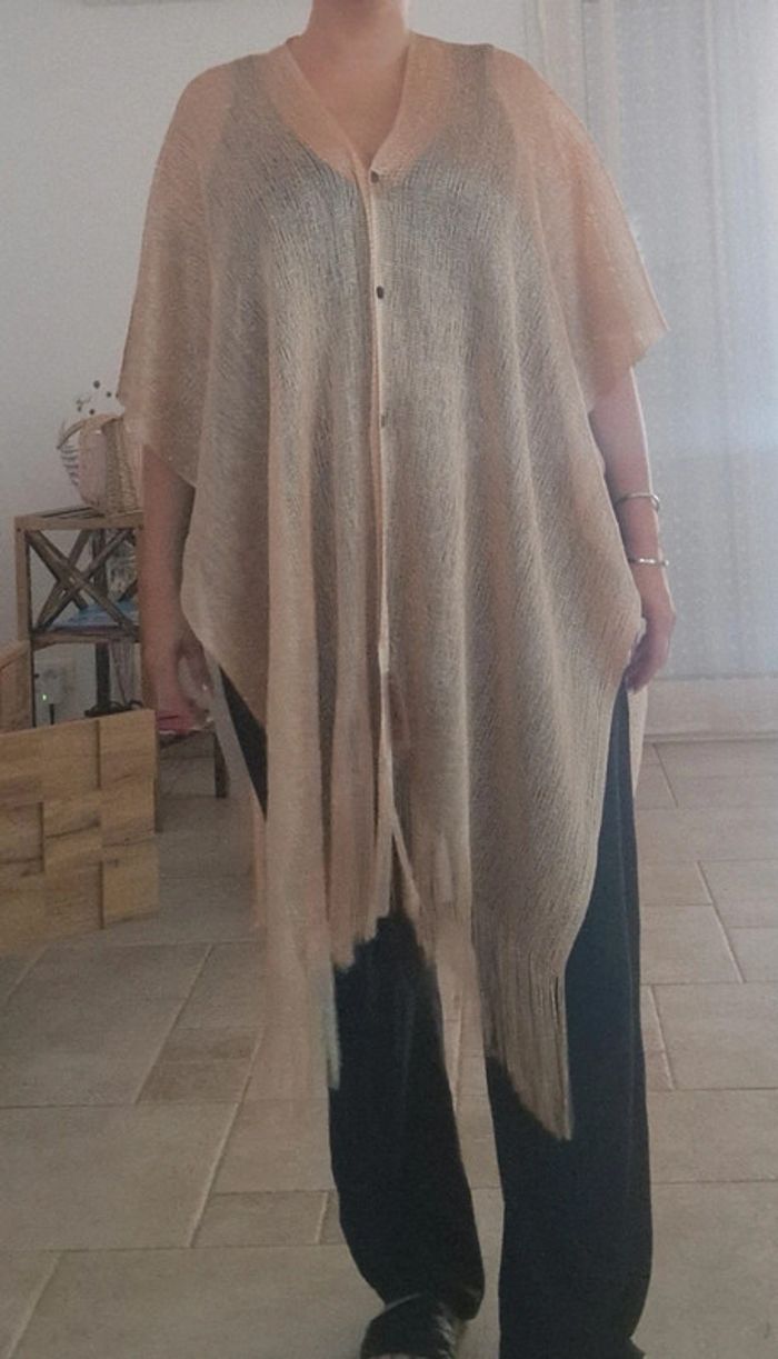 Poncho cape fine maille dorée neuf - photo numéro 11
