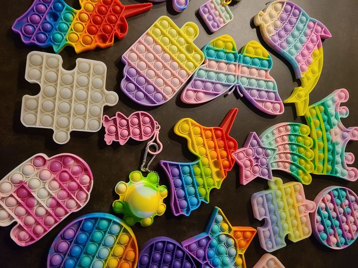 Jouet Pop It Anti-Stress Fidget Bulle Silicone à presser pour Concentration et Relaxation - photo numéro 2