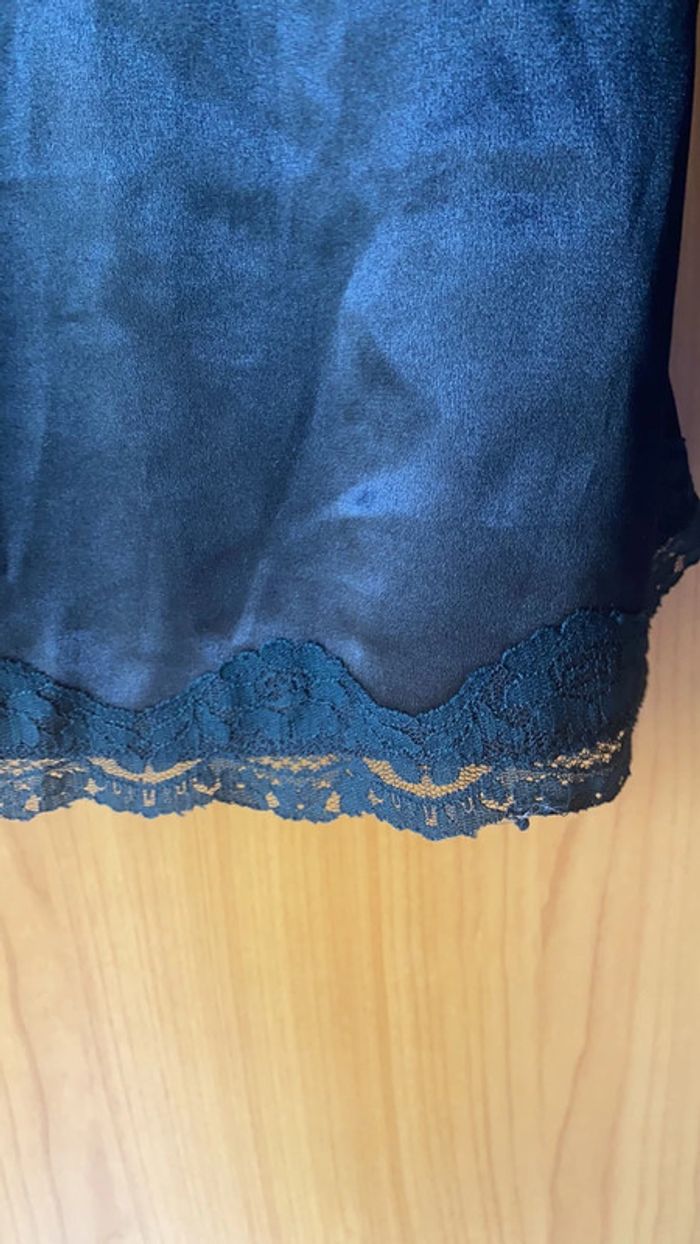 Top noir avec dentelle et coutures L - photo numéro 5