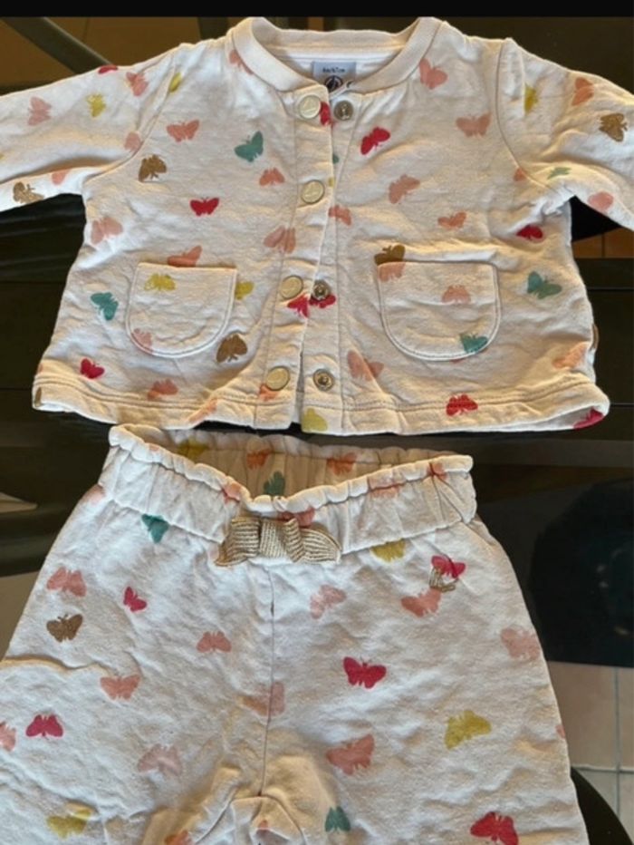 Ensemble petit bateau ) mois - photo numéro 2