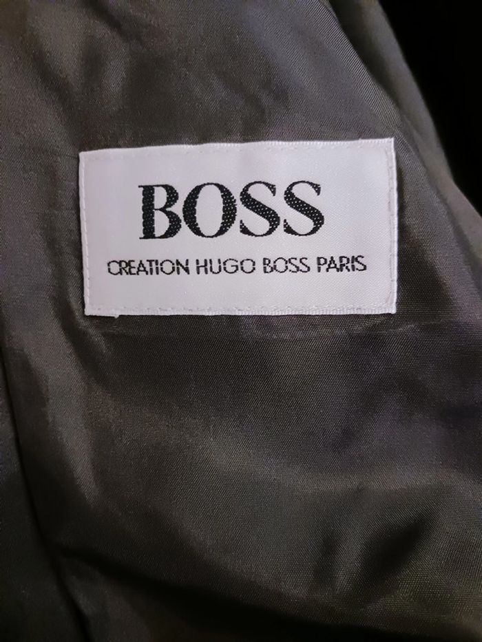 costume marron et noir Taille 48 Hugo Boss - photo numéro 3