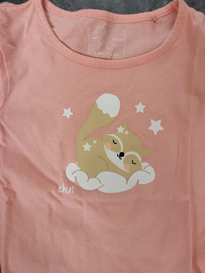 Lot 2 pyjamas légers fille 5 ans très bon état - photo numéro 7