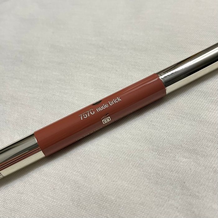 Clarins Joli Rouge crayon rouge à lèvres Teinte 757C Neuf - photo numéro 2