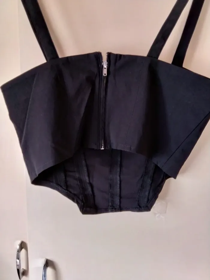 Crop top a bretelles Marque H&M. (A100) - photo numéro 3