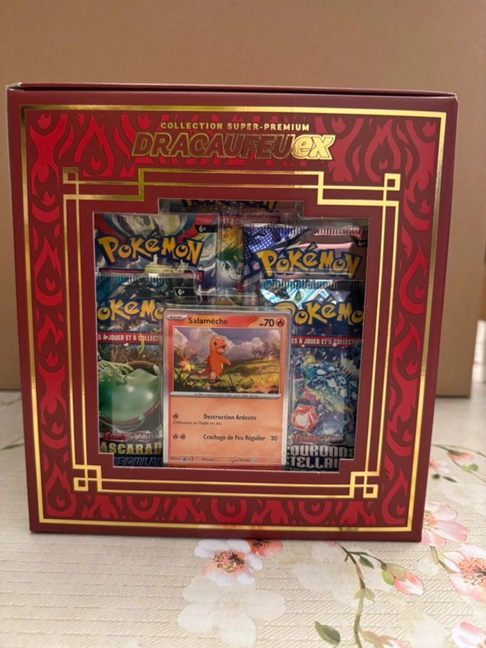 Coffret premium dracaufeu Pokémon - photo numéro 4