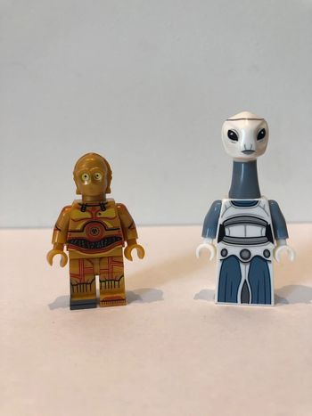 Figurine type lego Droïdes C3PO et Taun We Kamino. Star Wars