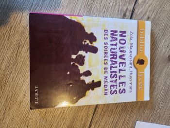 Livre " Nouvelles naturalistes des soirées de médan " T