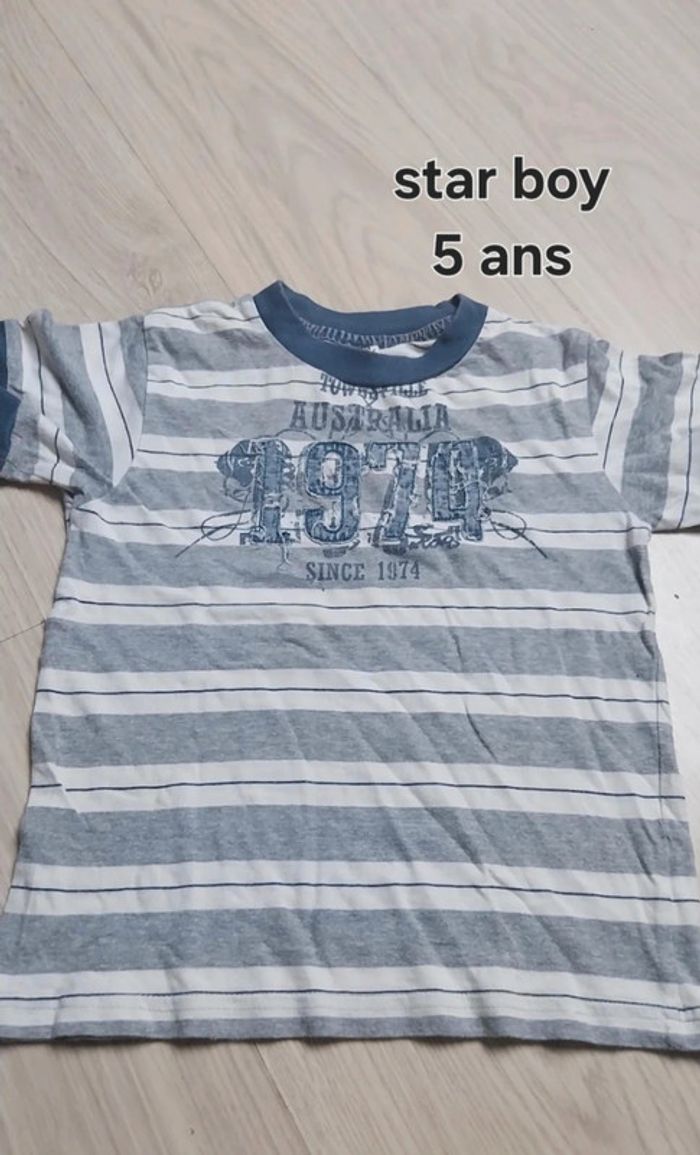 T-shirt à ligne