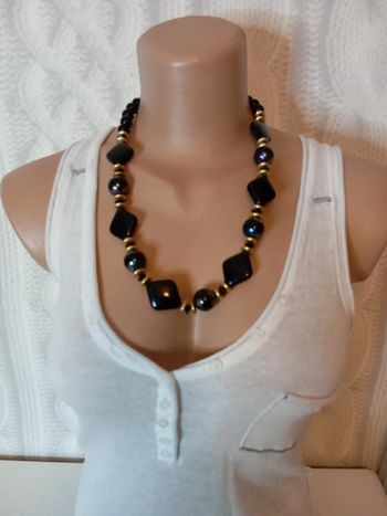 Collier vintage plastique