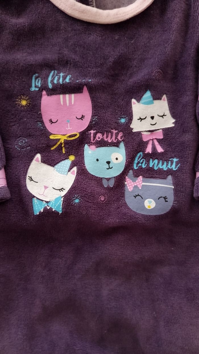 Lot 4 pyjamas velours 12 mois - photo numéro 7