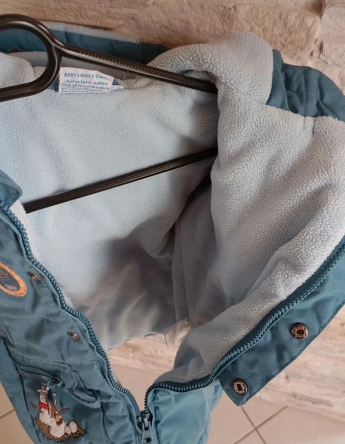 Manteau et gants Looney Tunes taille 6 mois en très bon état - photo numéro 5
