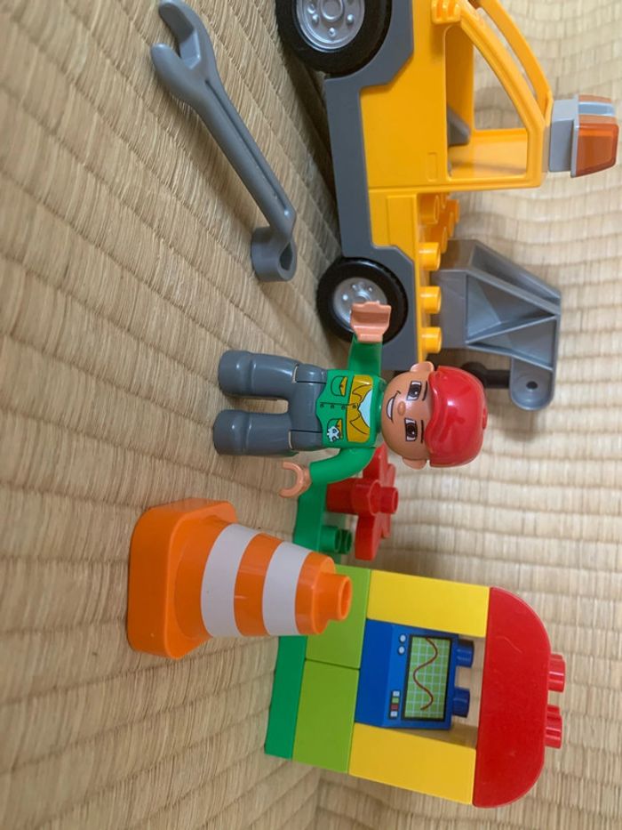 La dépanneuse 6146 lego duplo - photo numéro 2