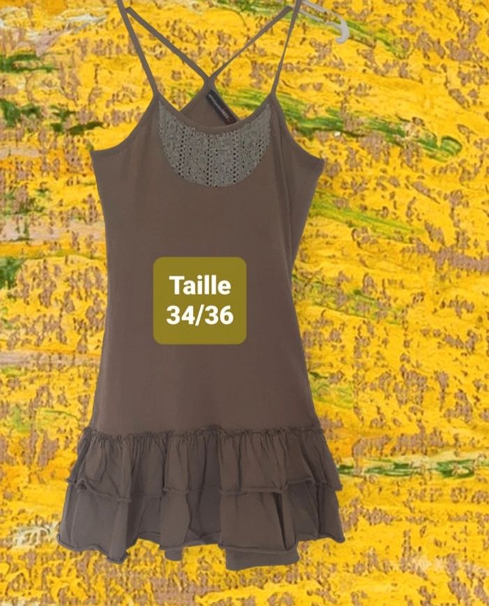 Robe fines bretelles. Macramé et perles. Taille 34/36