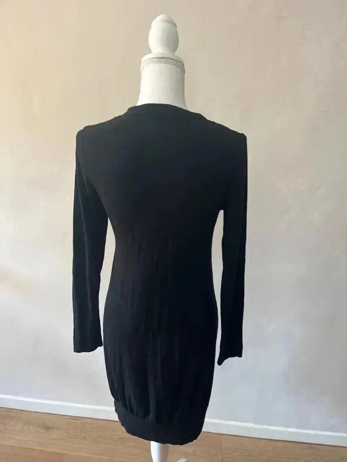 Robe noire - Taille 38/40 - photo numéro 5