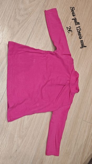 Sous-pull 12mois neuf 