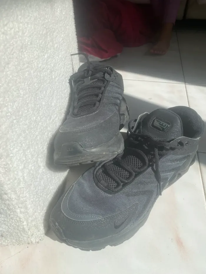 Nike Zoom Air Total 90 remake noir taille 45 - photo numéro 3