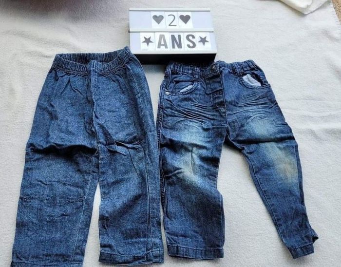 Lot de 2 pantalons 2 ans