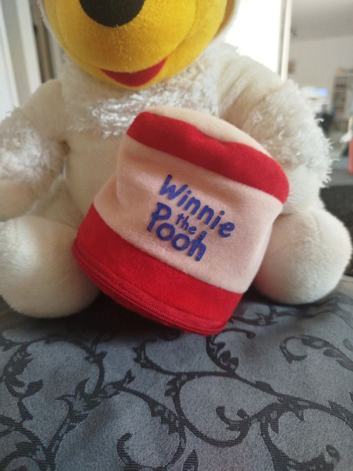 Peluche Winnie l'ourson assis déguisé en mouton - photo numéro 5