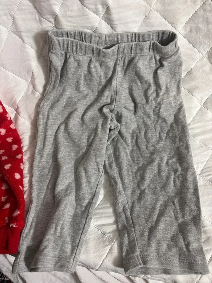 Pyjama taille 24mois marque Disney baby - photo numéro 2