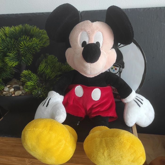 Peluche Mickey Disney Souris Noir Rouge Jaune 35 Cm Short Chaussure Gant