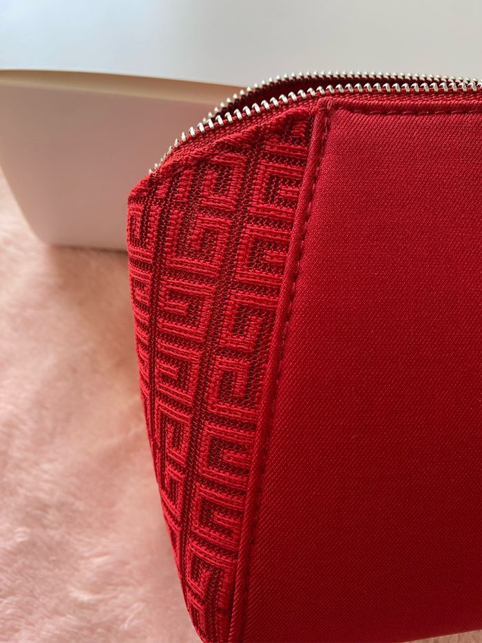 Trousse de toilette Givenchy - photo numéro 3