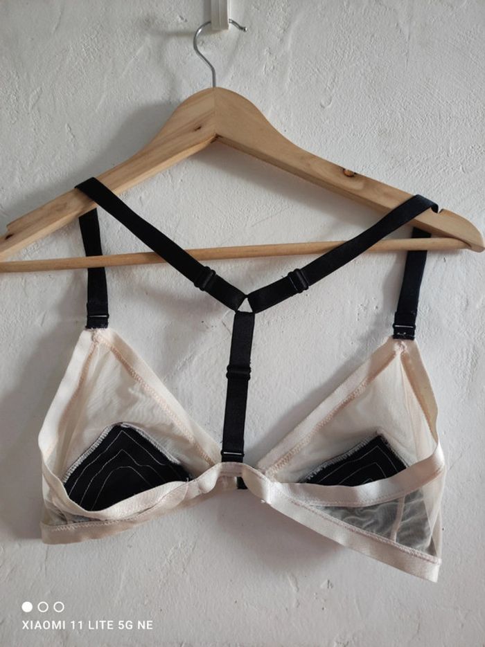 Soutien gorge Undiz triangle sans armatures sans coque fermeture devant taille EUR75C Fr90C IT3C - photo numéro 2