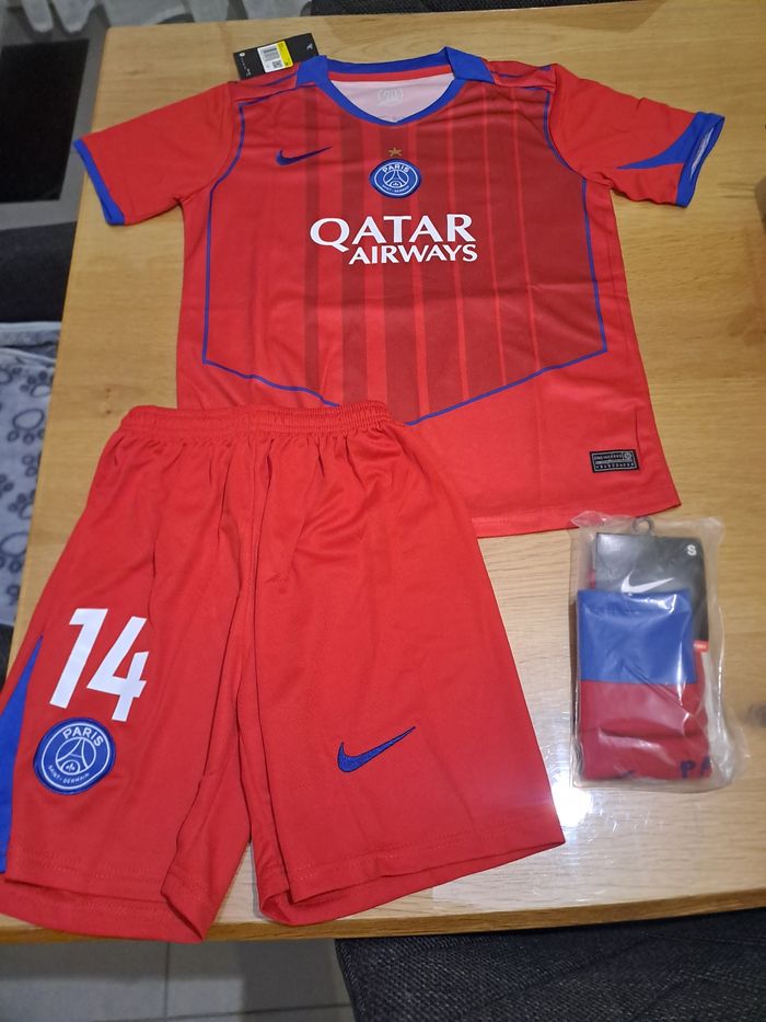 E nsemble foot doué 12ans psg