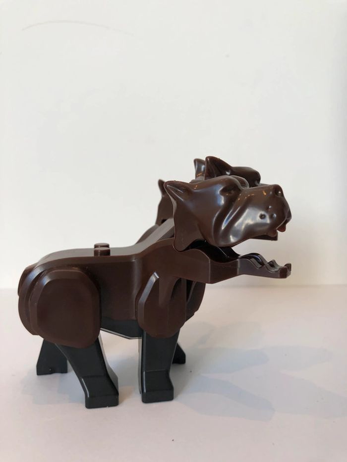 Figurine type lego le chien à 3 têtes. Harry Potter - photo numéro 5