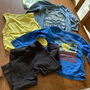 Lot de 4 articles bébé garçon 18/24mois