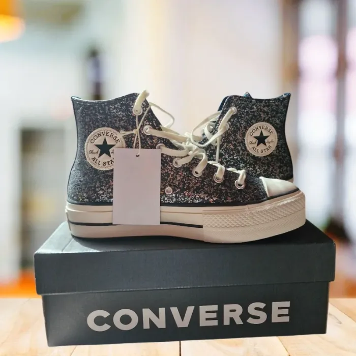 Baskets Converse Modèle Chuck Taylor All Star Lift Platform Glitter Couleur Noir