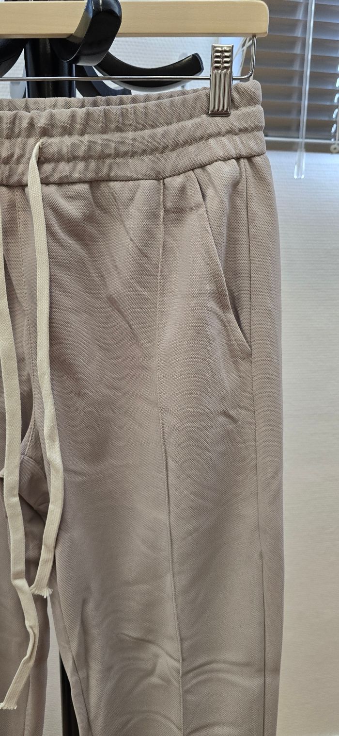 Pantalon beige - photo numéro 3