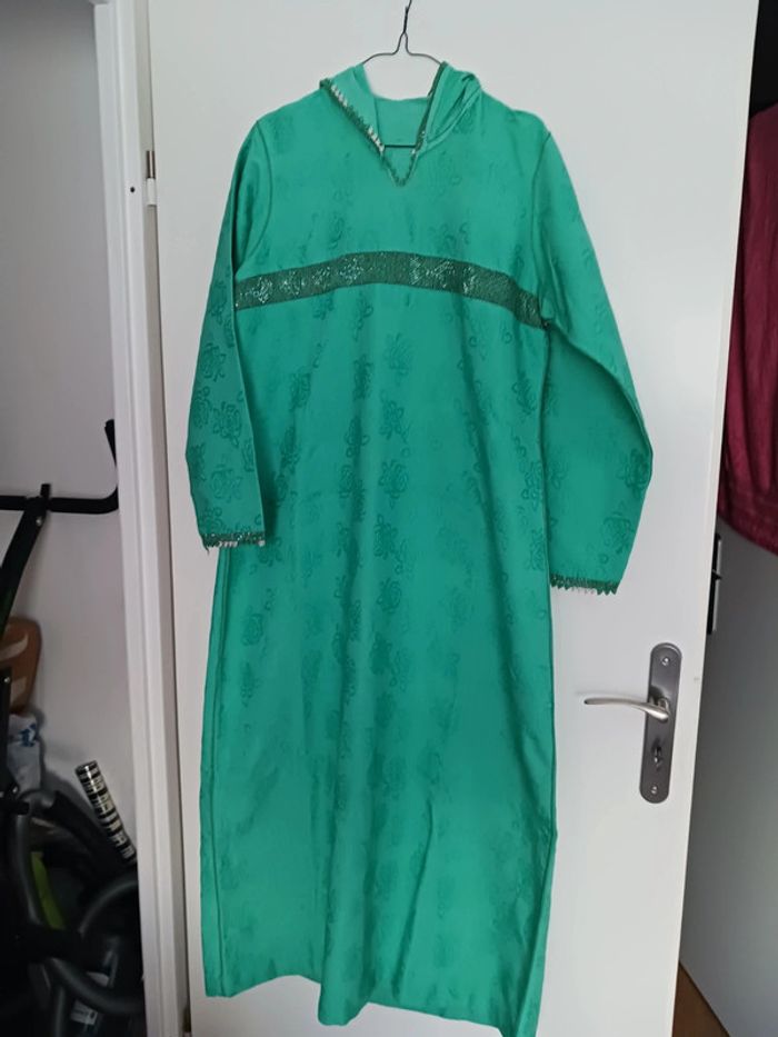Robe avec capuche verte menthe taille L