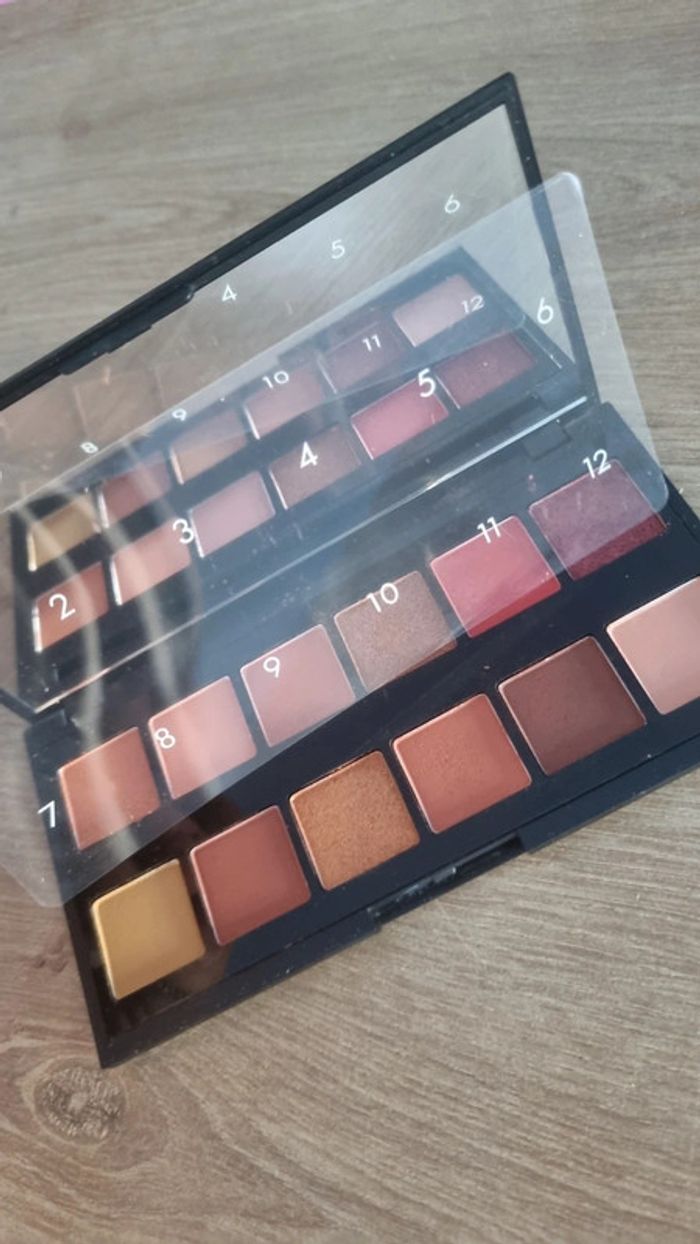 Palette de maquillage neuf SLEEK marron paillettes fard paupières - photo numéro 2