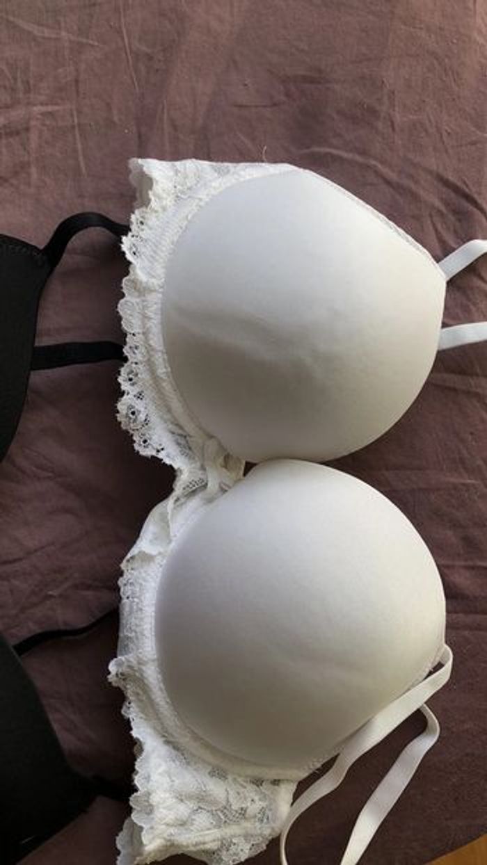 Soutien gorge - photo numéro 3