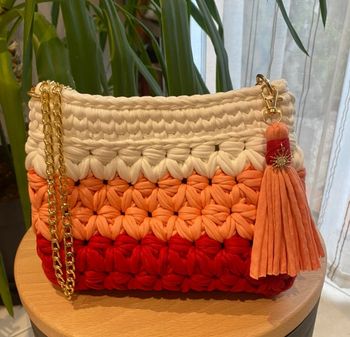 Sac jasmin au crochet.