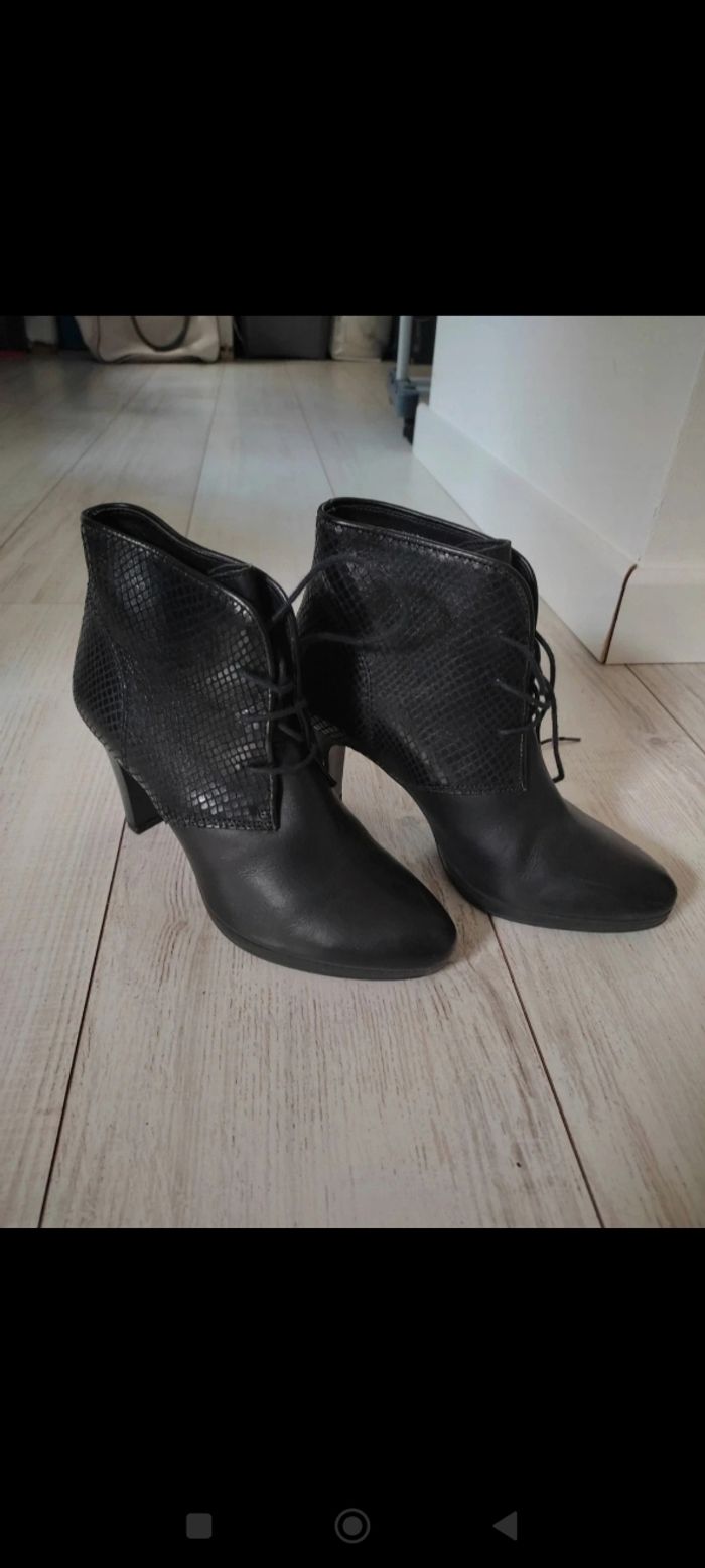Bottines en cuir taille 35