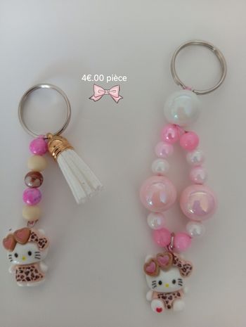 Cadeau fait main porté clé Hello Kitty 