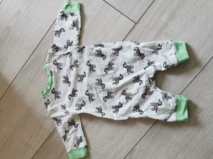 Pyjama - photo numéro 2