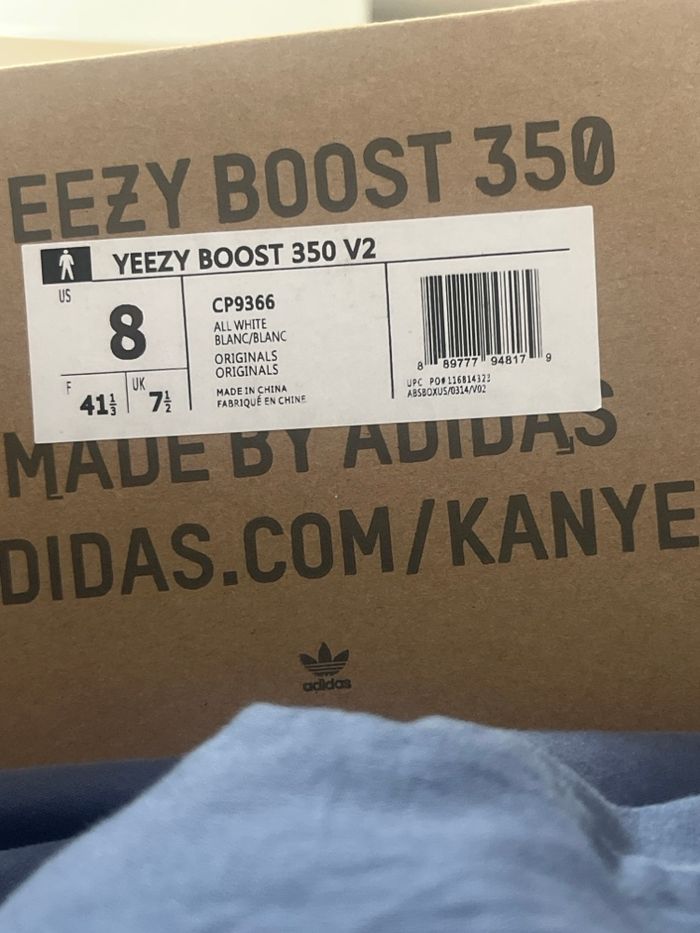 Yeezy 350 v2 triple White - photo numéro 6