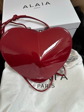 Sac coeur alaia bordeaux vernis (rayure)