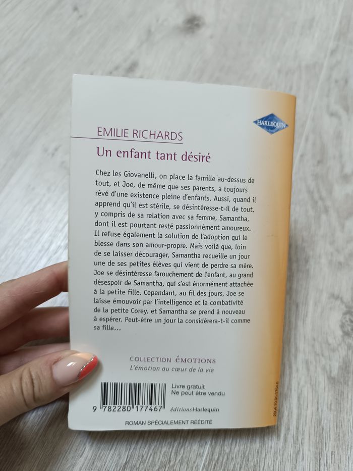 Livre Harlequin émotions - photo numéro 2