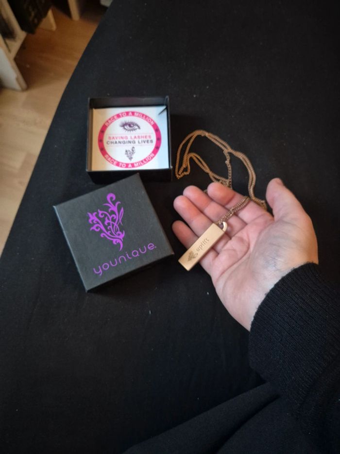 Collier sautoir younique - photo numéro 2