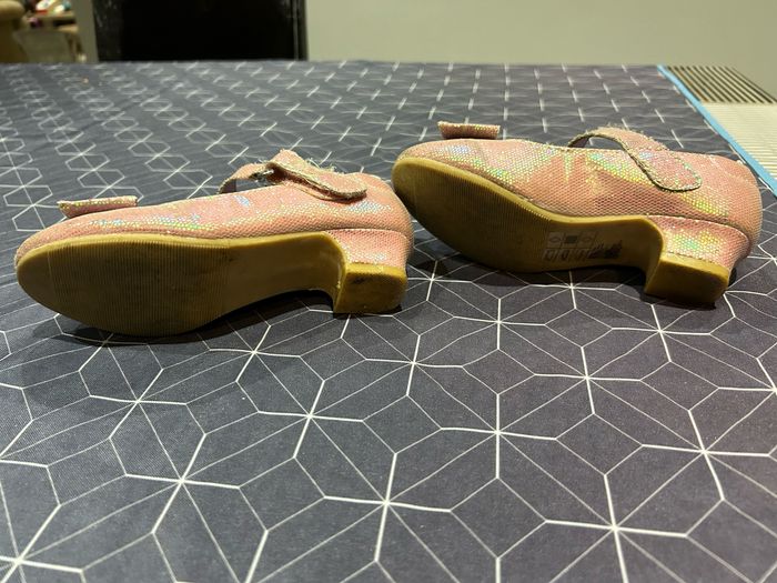 Chaussures princesse rose à paillettes taille 29 - photo numéro 5