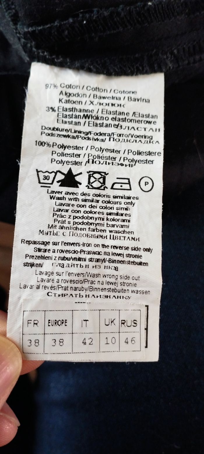 Robe noire - photo numéro 6