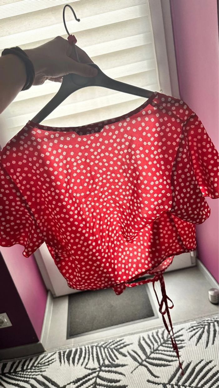Top rouge à lacets - photo numéro 3